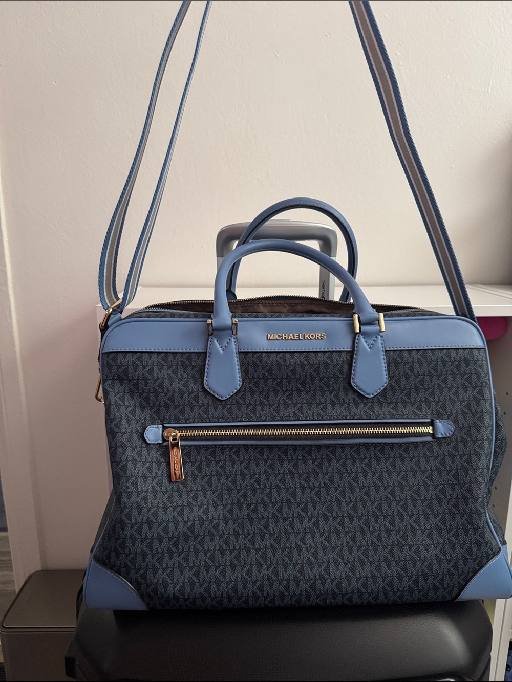 Michael Kors weekender bag - Picture 12 of 16